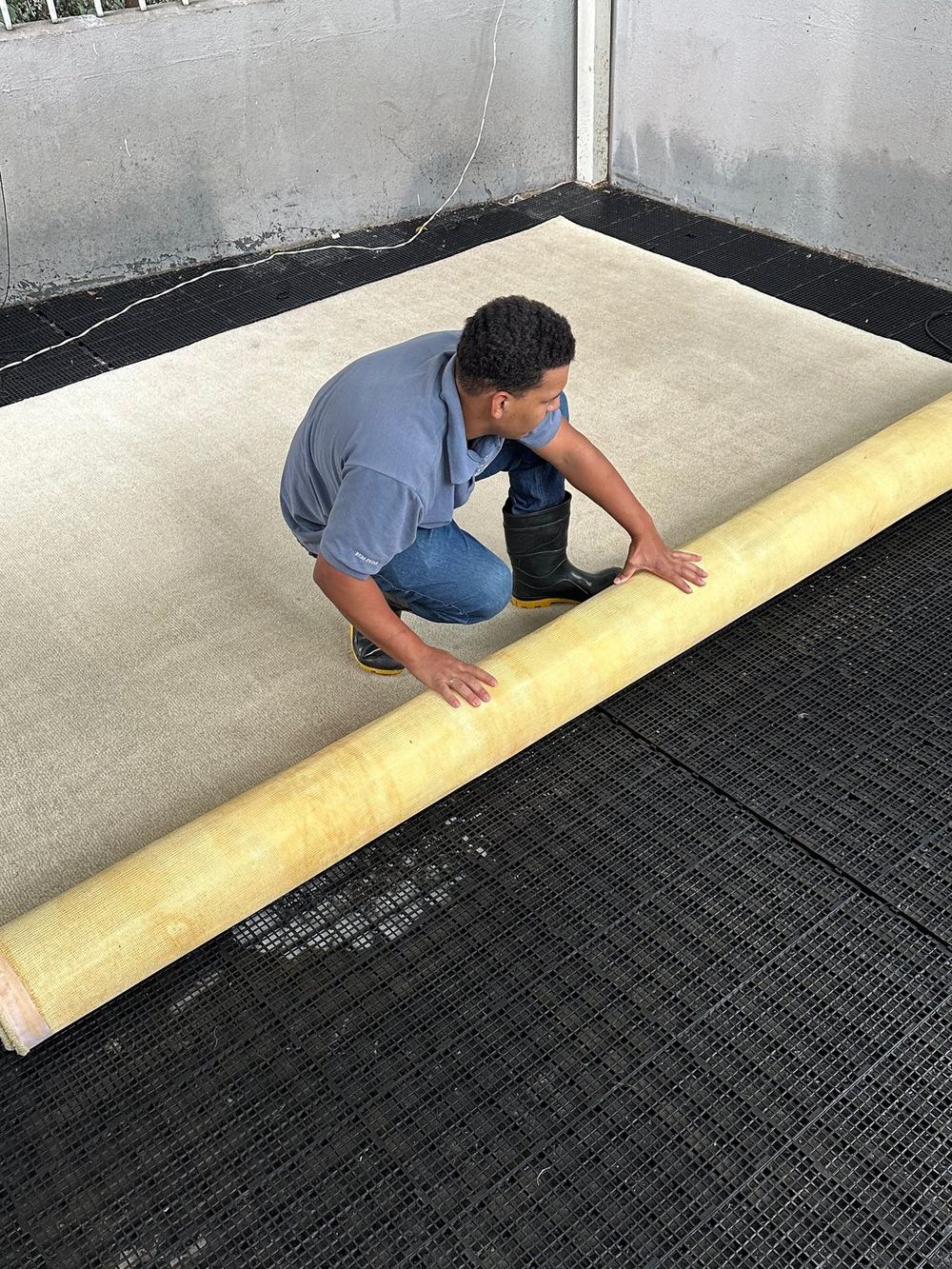 Tapete enrolado em preparação para a centrifugação